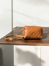 Load image into Gallery viewer, Easy Grab (Small)
