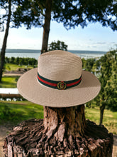 Load image into Gallery viewer, OG&#39;S Green/Red Band Brim Fedora Straw Hat
